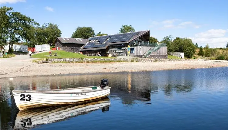 Llyn Brenig Lake and coffee shop